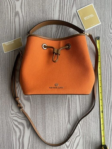 NWT, Michael Kors Apricot Medium Bucket Messenger Purse