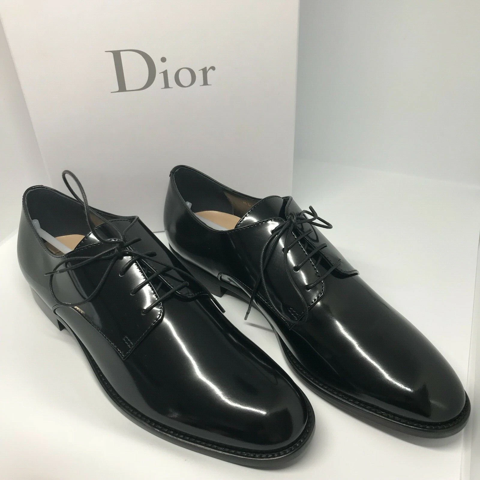 Chaussures femme à lacets en cuir Dior taille 5 designer britannique
