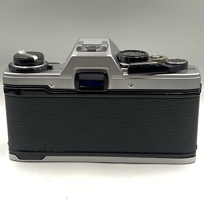 Olympus OM-10 Film Camera S. ZUIKO 35-70mm f3.5-4.5 Lens From