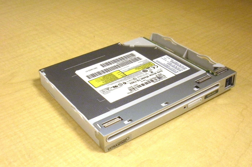 Grabadora de DVD/CD ROM Sun 541-3493 8X SATA X8325A Foto 2 de 4