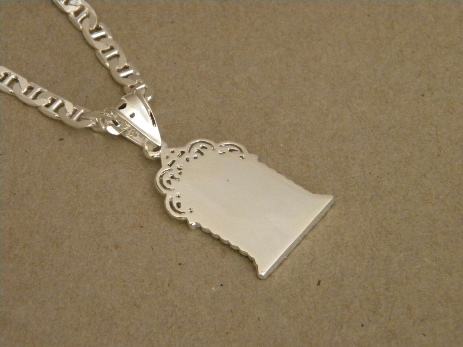 Picture 2 of 4