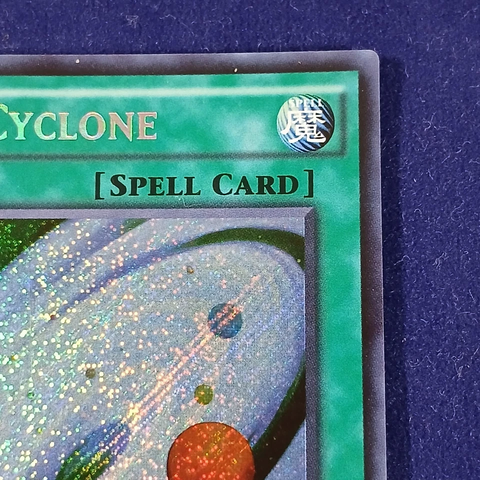 Galaxy Cyclone CROS-EN062 Crossed Souls 1st Edition Secret Rare LP - Image 3 of 4