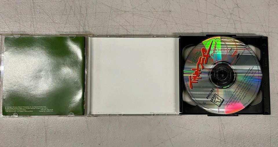 Thunder in Paradise - Hulk Hogan (Philips CD-i, 1995) Interactive 2 CD Set - Image 3 of 3