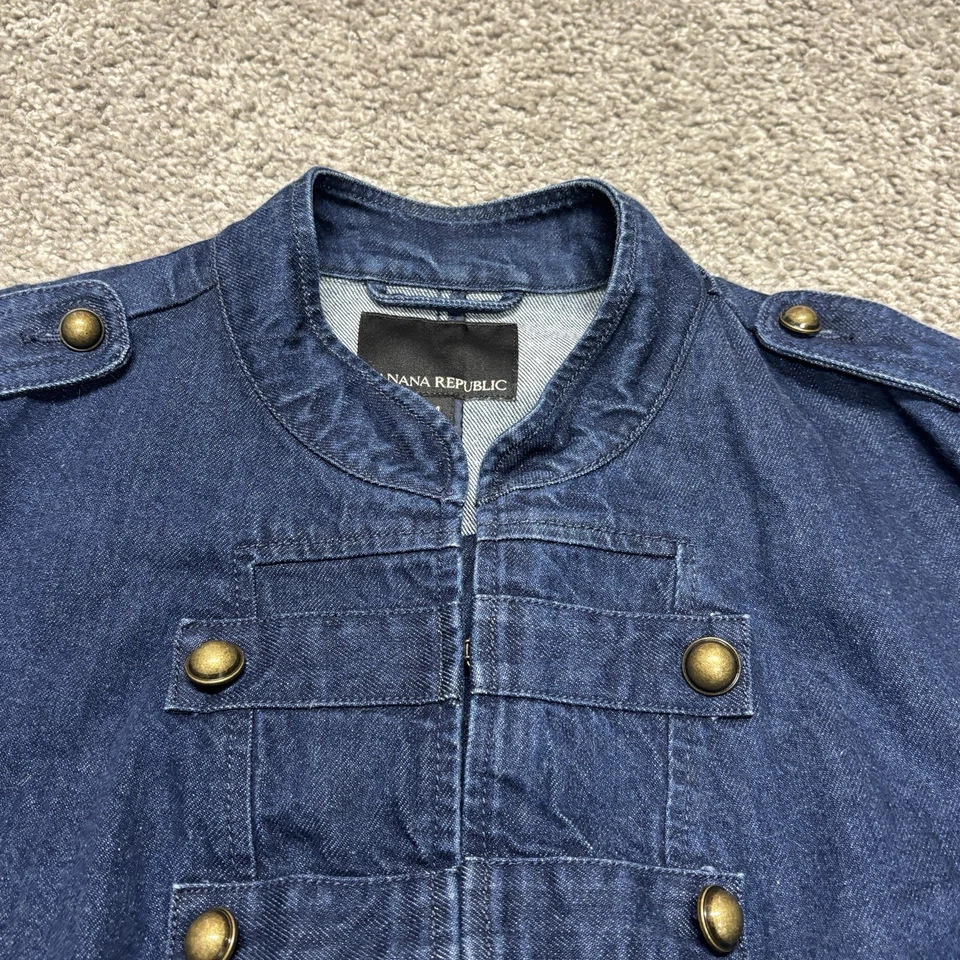 Chaqueta Banana Republic Para Mujer Azul Mediano Estilo Militar Botón Frontal Denim Algodón Foto 2 de 4