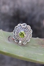 Silver Plated Ring For Women Girl With Natural Peridot Gemstone P139