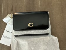 Authentic NWT COACH Essential Flap Card Case Leather with Charms Rare to Find 