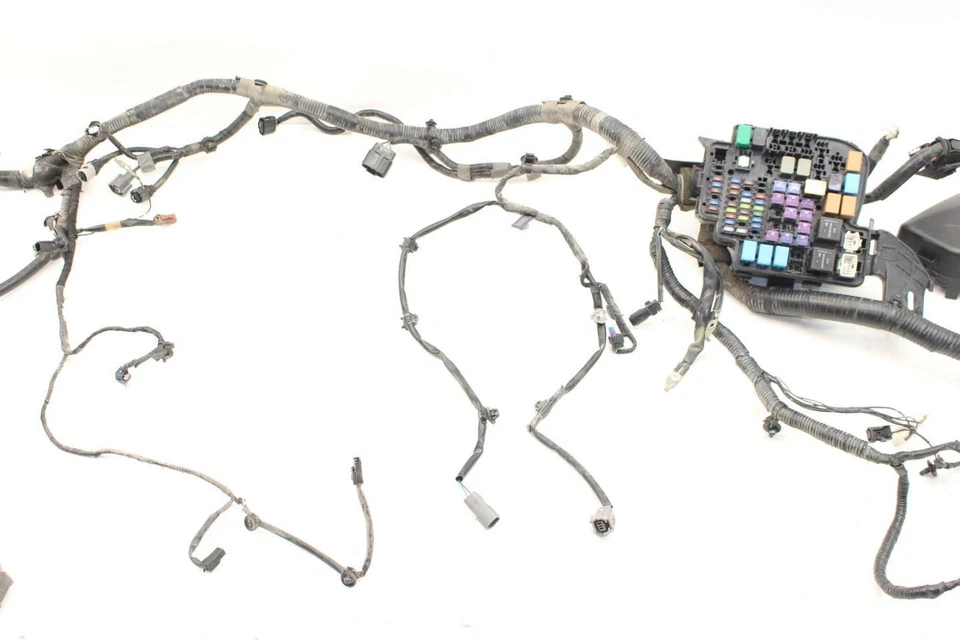 Arnés de cableado bahía motor Mazda MX-5 Miata 2016 NA8W67010B Foto 3 de 4