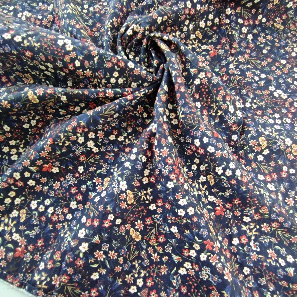 Purple cotton floral small print fabric Sewing quilting and craft W 17" - Image 3 of 4