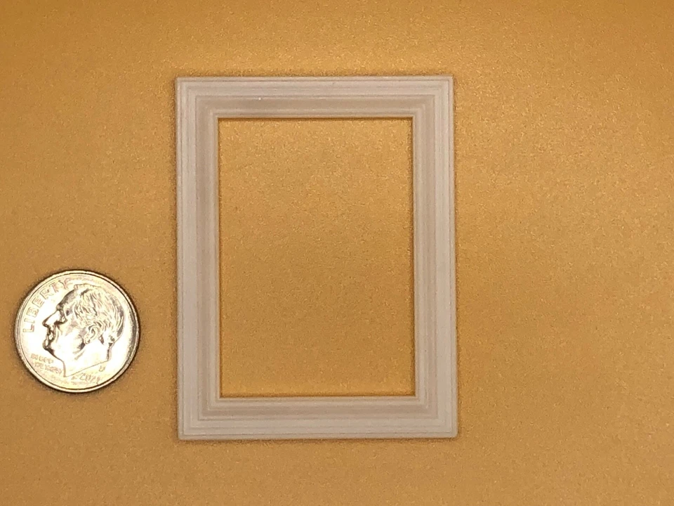 Juego de 25 marcos de fotos en miniatura (GQ) para la casa de muñecas o cualquier proyecto de artesanía Foto 2 de 4