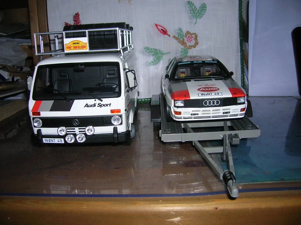 Pack Set Audi quattro TDC '83 Mouton 1/18 Van+trailer+Audi Otto ottomobile OT418 - Immagine 2 di 4