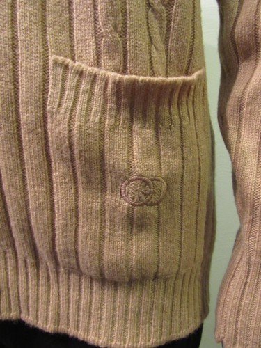 Gucci 100% pure cashmere tan V-neck button-up GG logo cardigan Scotland L - Picture 4 of 8