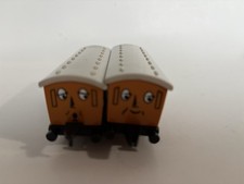 2 Thomas the Train Annie  Clarabel Ertl 1987 Plastic Passenger Coach M2