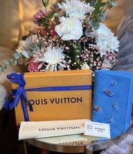 LOUIS VUITTON POOL BLUE LAGOON PASSPORT COVER STAMPED NEW YORK BNIB GIFTABLE SET