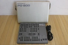 Roland PG-800 Synthesizer Programmer w/ case free shipping