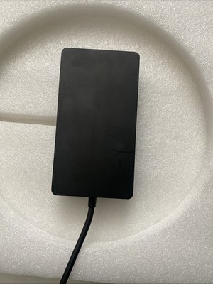 Microsoft Surface Dock 1661 für Pro 3,4,5,6,7 & Book mit 90W Netzteil