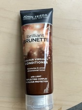 John Frieda Brilliant Brunette Color Vibrancy Moisturizing Conditioner 250ml