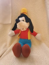 Disneyland Walt Disney World 12  Goofy Plush Stuffed Animal Vintage Toy