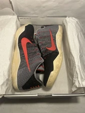 Nike Kobe XI 11 Elite Low Tinker Muse Red Size 11.5 Men (822675-060)