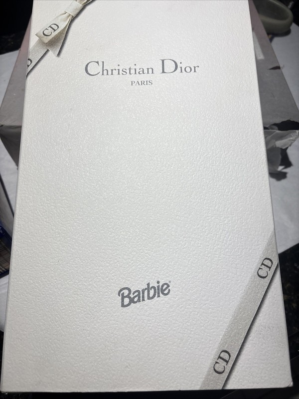 Vtg 1996 Barbie Christian Dior 50th Anniversary Limited Edition model Doll w/box