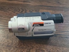 Sony Handycam Vision 560x Digital Zoom Video Recorder CCD-TRV318 Hi8 NOT TESTED