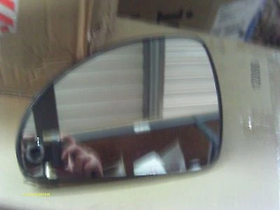 Genuine Kia Cee'D 2006 Onwards Left Hand Door Mirror Glass K876111H000