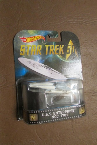 2016 Mattel Hot Wheels Star Trek 50th USS Enterprise NCC-1701 SEALED