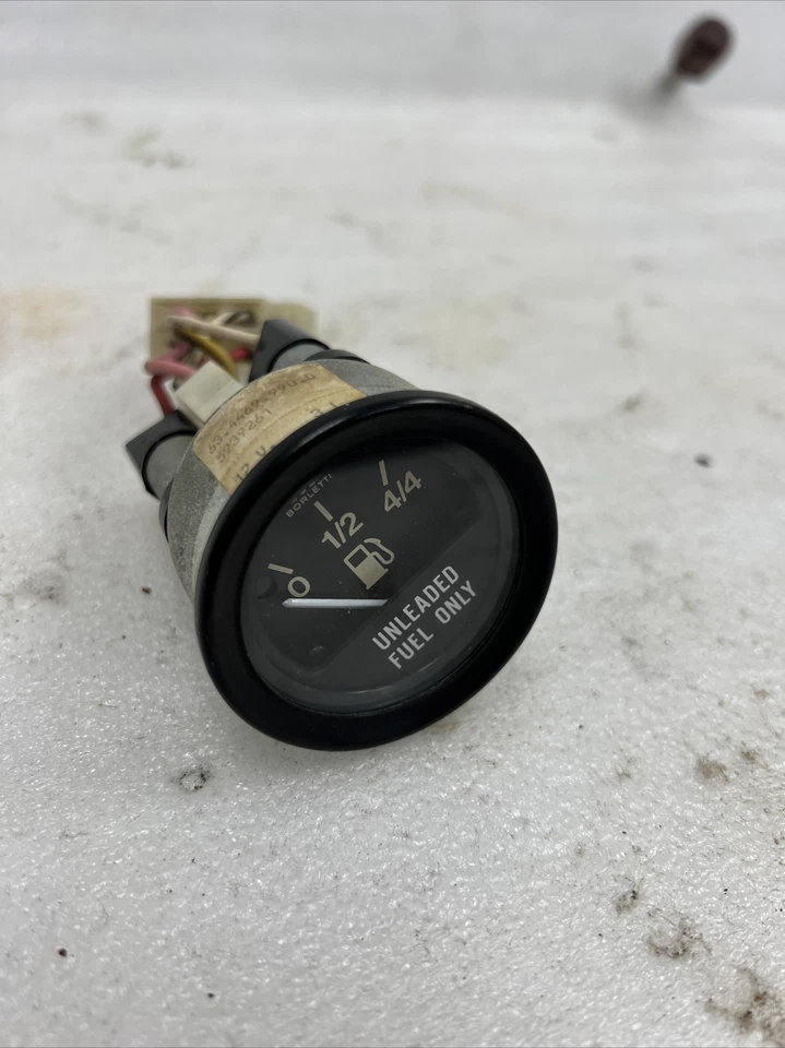 Fiat 124 Spider 1974-1982 medidor de combustible limpio Foto 2 de 4