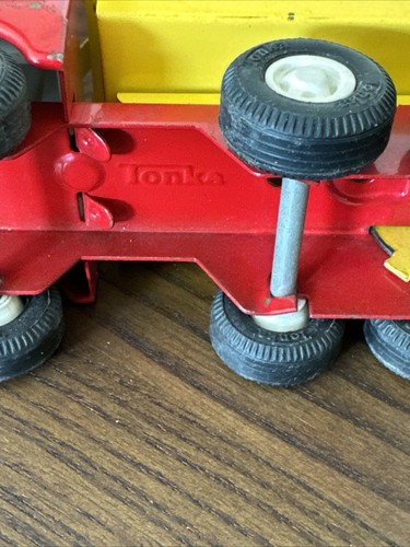 Tonka Dump Truck Vintage Red Yellow Pressed TONKA Steel 1970's Tipper Metal Toy - Picture 10 of 13