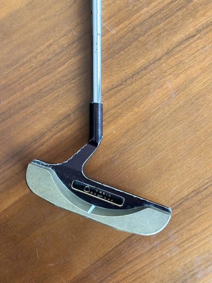 Cubic Balance CB-60 putter 35” Right Handed Original Grip  - Image 4 of 4