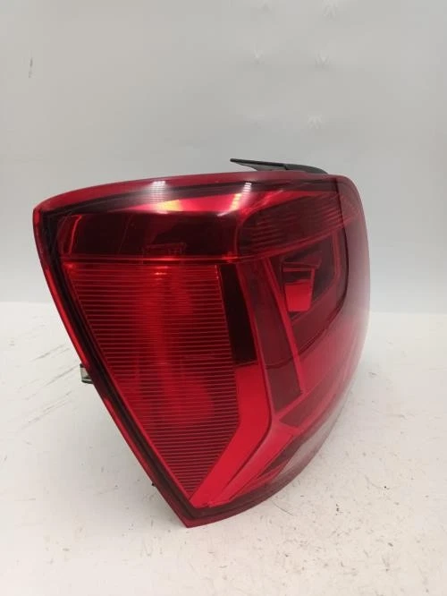 Feu arriere principal gauche (feux) VOLKSWAGEN POLO 5 PHASE 2 6C0945095K - Photo 2/4