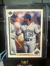 1991 Upper Deck - Ken Griffey Jr, Ken Griffey Sr. #572 Posed with Ken Griffey Jr