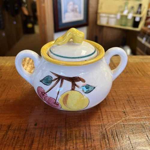 Vintage Stangl Pottery Trenton, NJ. Fruit Pattern Sugar Bowl With Lid