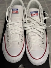 Converse Chunk White  red blue 