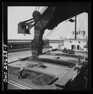 8'' x 10'' Photo 1943 Photo Sandusky, Ohio. Loading coal into a lake
