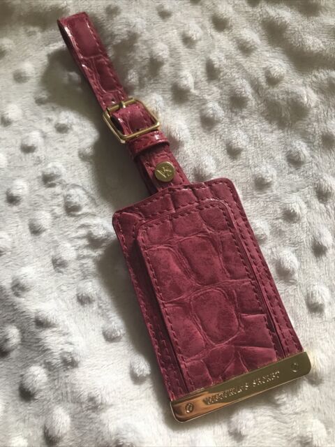 VICTORIA’S SECRET Mauve Crocodile Embossed Adjustable Luggage Tag VICTORIA’S SECRET Mauve Crocodile Embossed Adjustable Luggage Tag