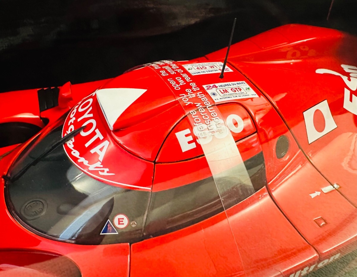 1/18 AUTOart トヨタ TS020 GT1 ル・マン24H 1999 1/18 AUTOart 1998 Toyota TS020 GT1 #27 Diecast Car Model