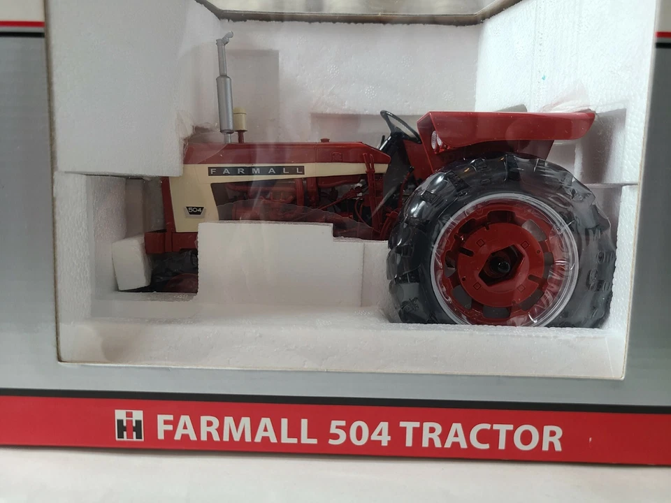 Farmall 504 NF 1/16 diecast farm tractor replica collectible / toy by SpecCast - Image 2 of 4