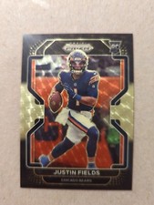 2021 Chronicles Prizm Black Justin Fields Gold Vinyl RC 1/5 Jersey Number