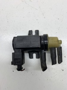 Volkswagen Golf V 2008 Diesel 77kW Turbolader Druckwandler Magnetventil DRA24840