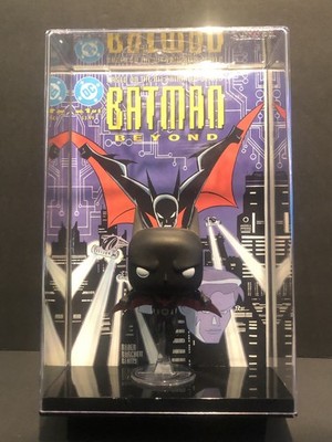 Custom - Batman Beyond #458 Funko Pop, Case & Matching Comic Book #1 backdrop