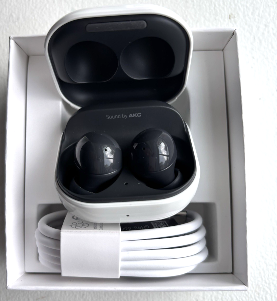 ヘッドホン GalaxyBuds2 & SuperFastWirelessCharger Amazon.com: SAMSUNG Galaxy Buds 2 True Wireless Bluetooth