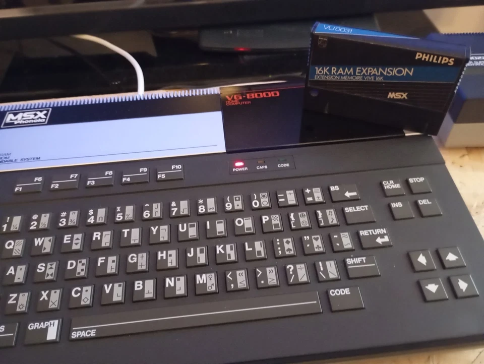 Home Computer MSX PHONOLA VG8000 - Immagine 3 di 4