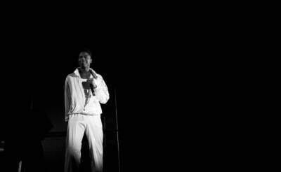 Doug E. Fresh performs at the Genesis Convention Center in Gary, - 1988 Photo 2