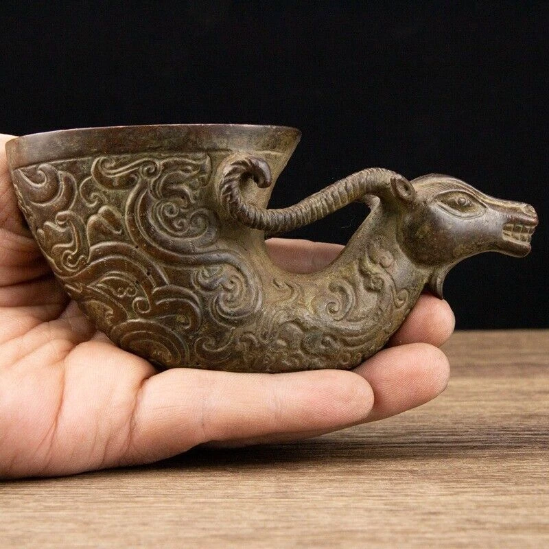 Taza de bronce antigua china de 14 cm taza de vino de latón antiguo taza de animal  Foto 4 de 4