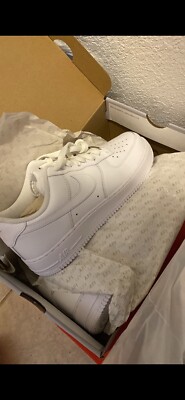 Size 8.5 - Nike Air Force 1 Low '07 White