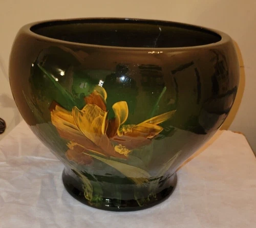 BEAUTIFUL WELLER POTTERY LOUWELSA JARDINIERE Iris Giant Vase Planter Large