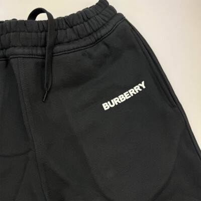 【関税&送料込】Burberry Black Cotton Joggers Check Label Cotton Jogging Pants in Black | Burberry® Official