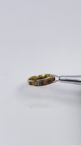 22ct Yellow Gold High Polished Edge Diamond Cut Women's Wedding Band 4mm - Video 1 of 1