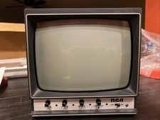 Vintage 9 Inch RCA TV Monitor TC1910AX 220 Volt New In Box