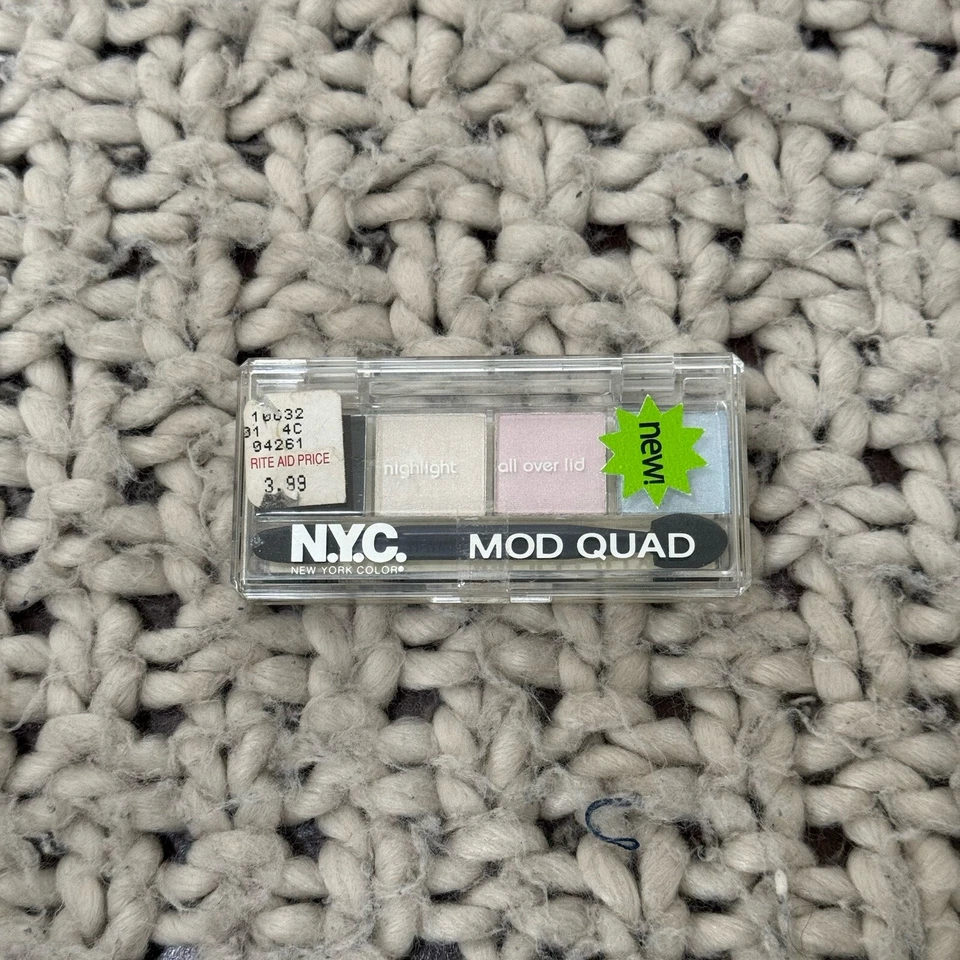 NYC New York Color Mod-Quad Creme Liner & Eyeshadows Kit 857B Go Green - Image 4 of 4